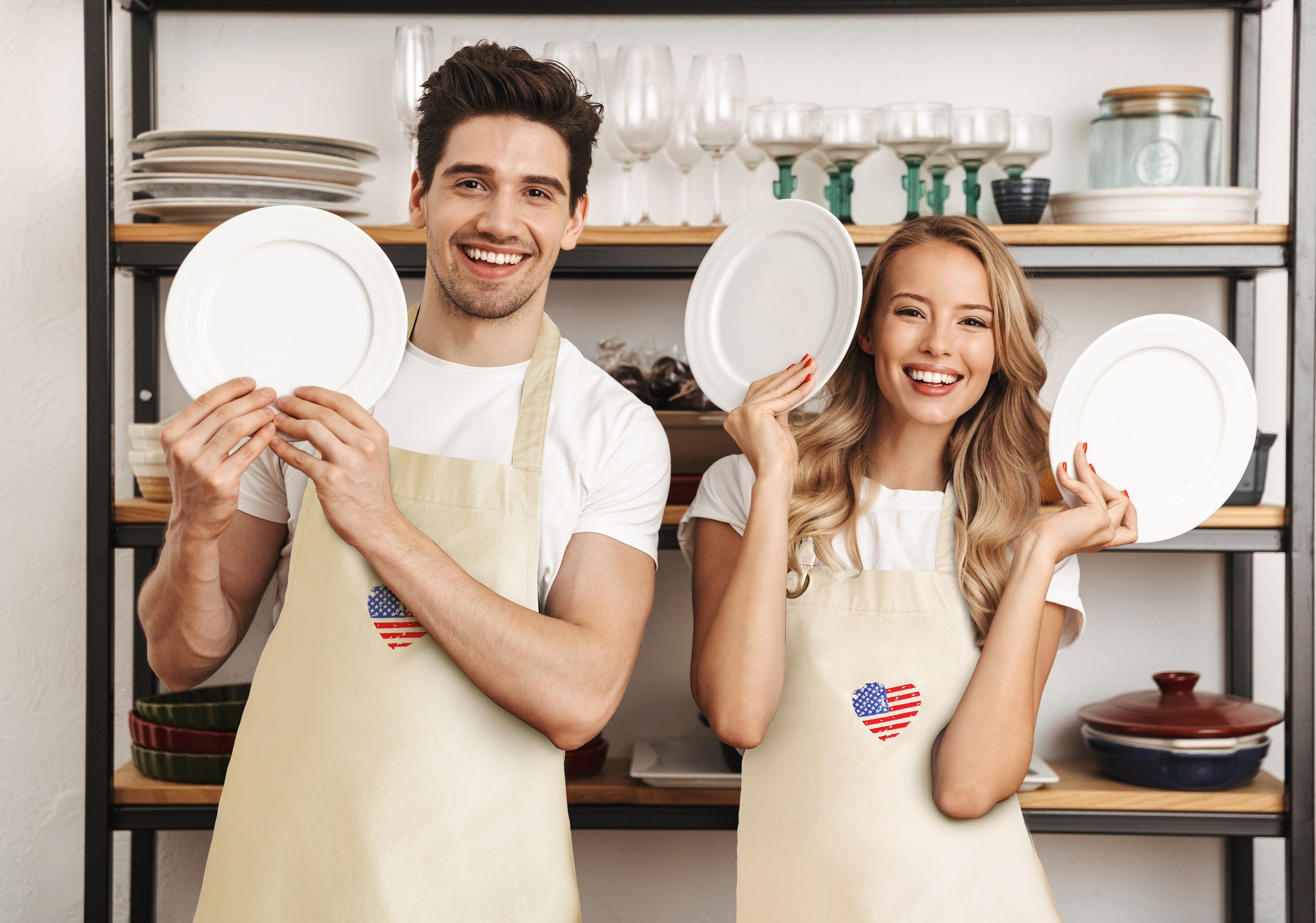 Cozyville Apron, 100% Cotton Canvas Chef Apron - USA Flag - Beige