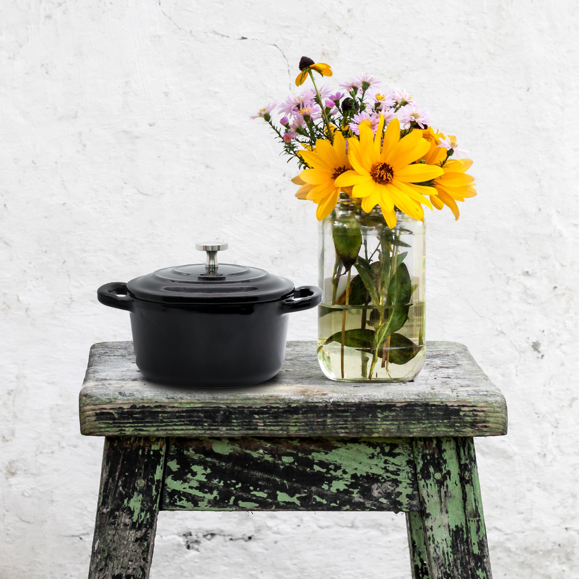 RJ Legend Mini Cast Iron Pot, Round Cocotte, 5.5-Inch 