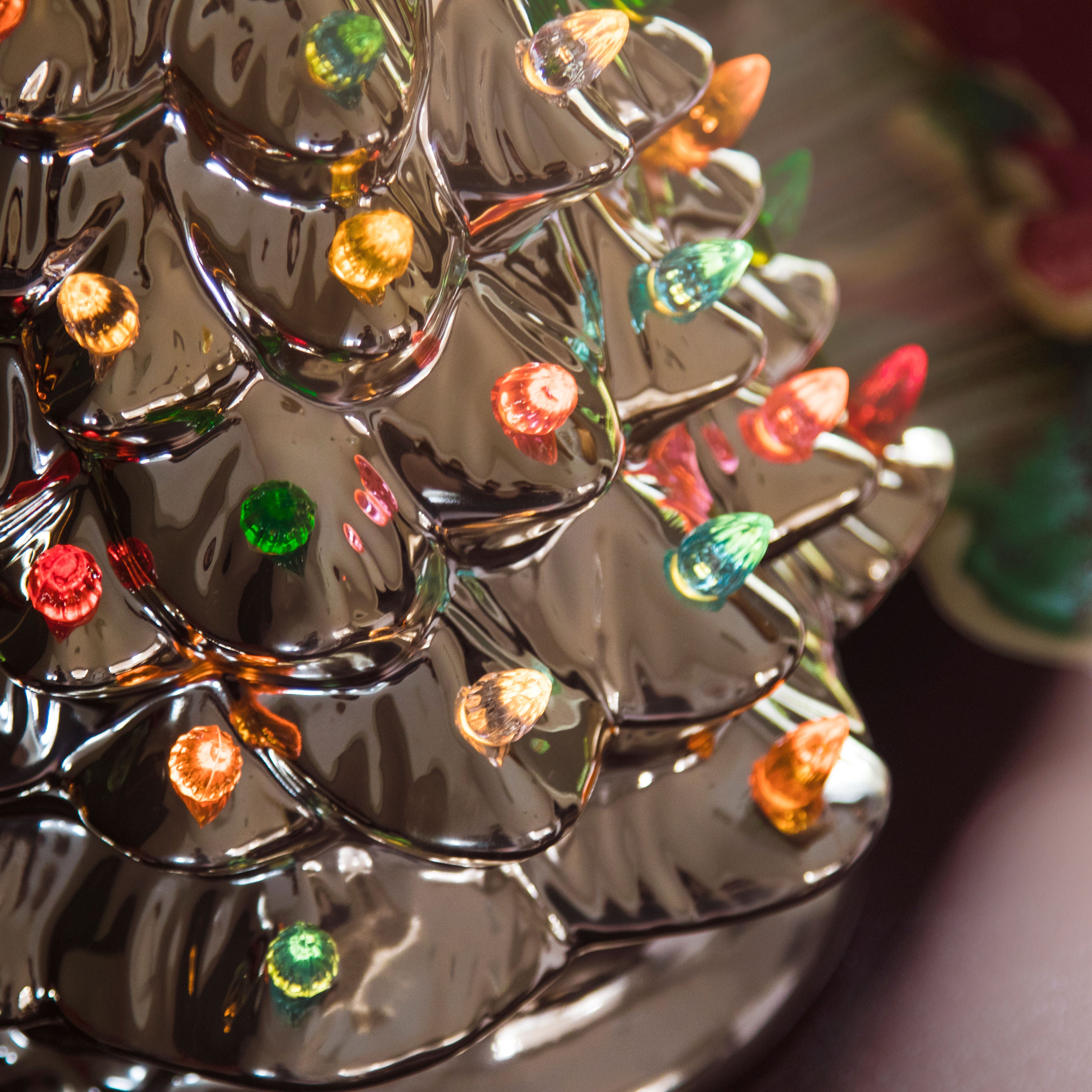 RJ-CER-CMG-L RJ Legend Christmas Mini Ceramic Tree